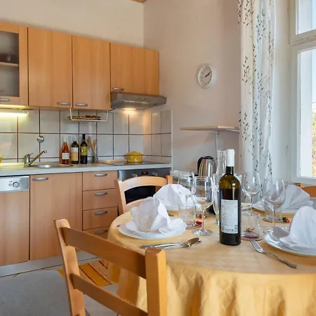 Apartment By The Sea Jelsa, Hvar - 11319 Jelsa (Hvar)