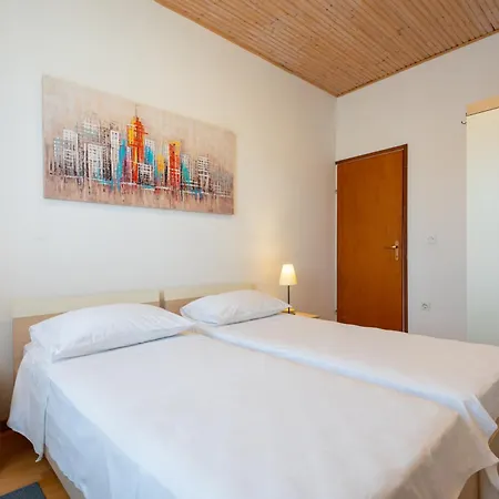 Apartment By The Sea Jelsa, Hvar - 11319 Jelsa (Hvar)